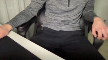 Yoursdick014  13-12-2021 video toyboy